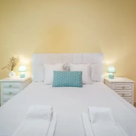 Ocean's Place Near Da Rocha Apartment